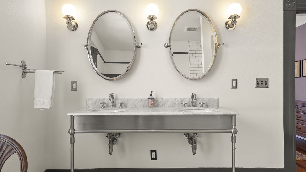 Photo of Bathroom in Ventura