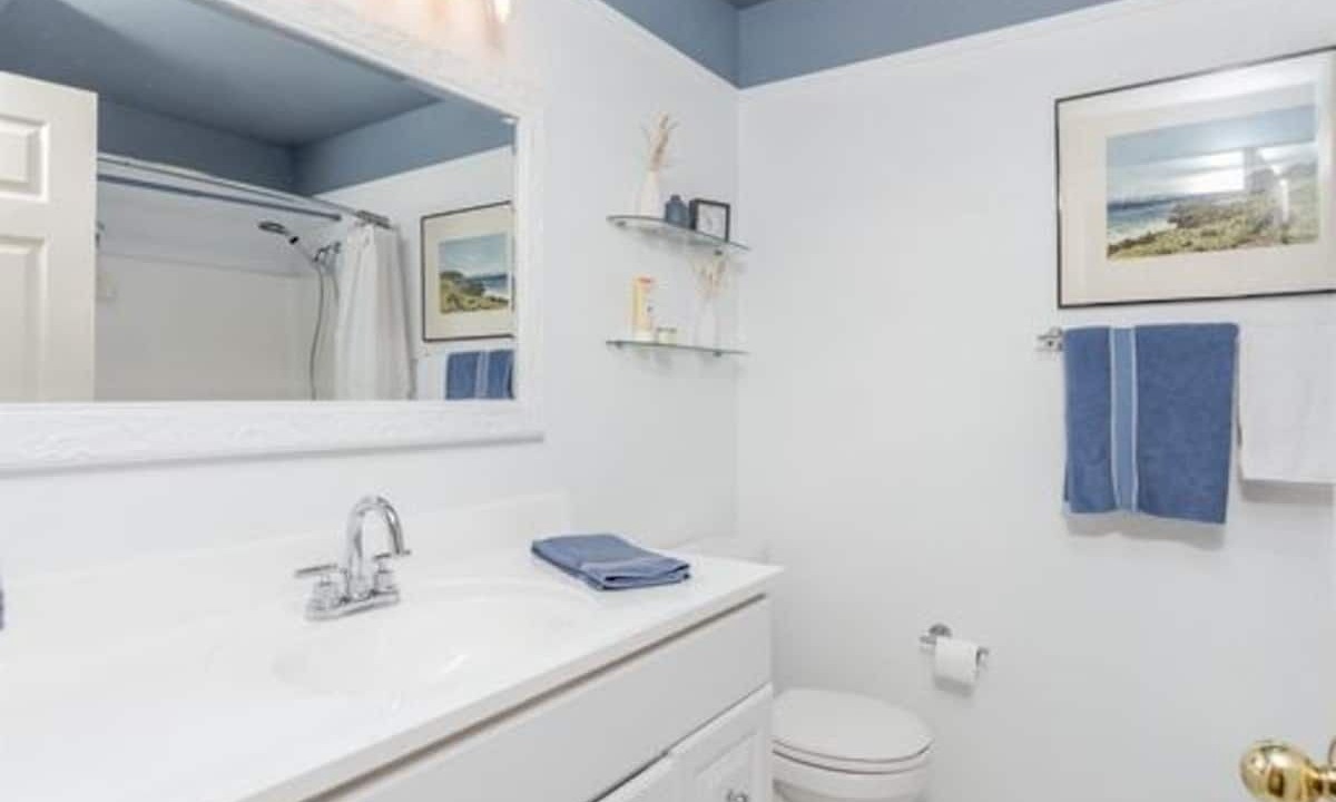 Photo of Bathroom in Foresthill