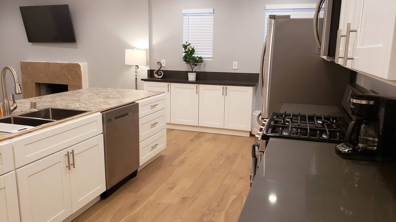 Photo of Kitchen in Pico - Robertson