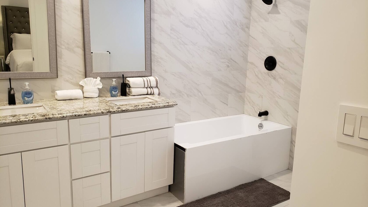 Photo of Bathroom in Pico - Robertson