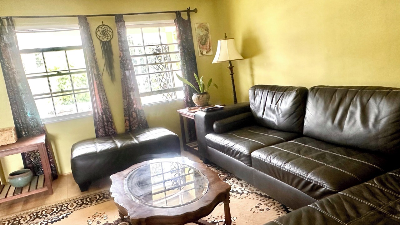 Photo of Livingroom in Ventura