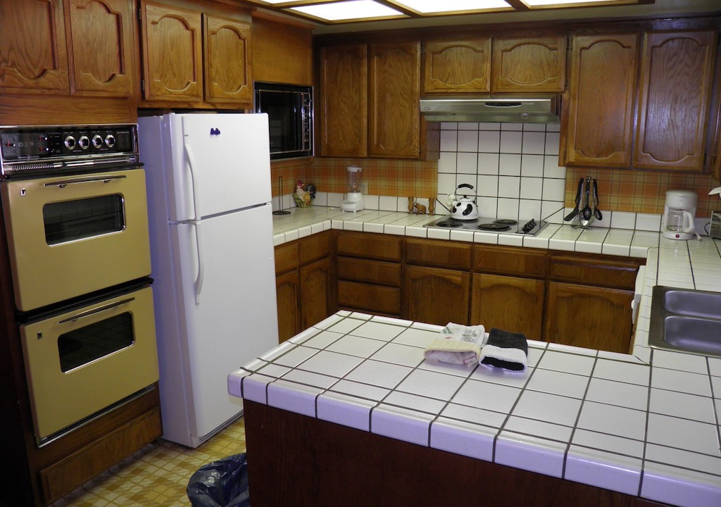Photo of Kitchen in Black Bart