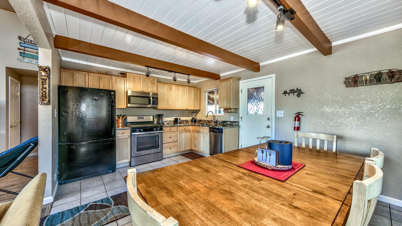 Photo of Kitchen in Black Bart