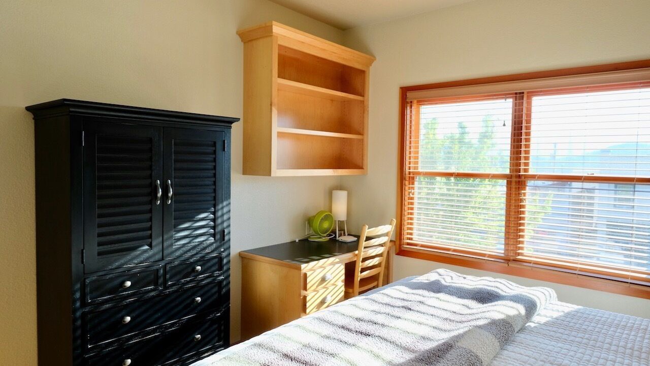 Photo of Bedroom in Mount Shasta