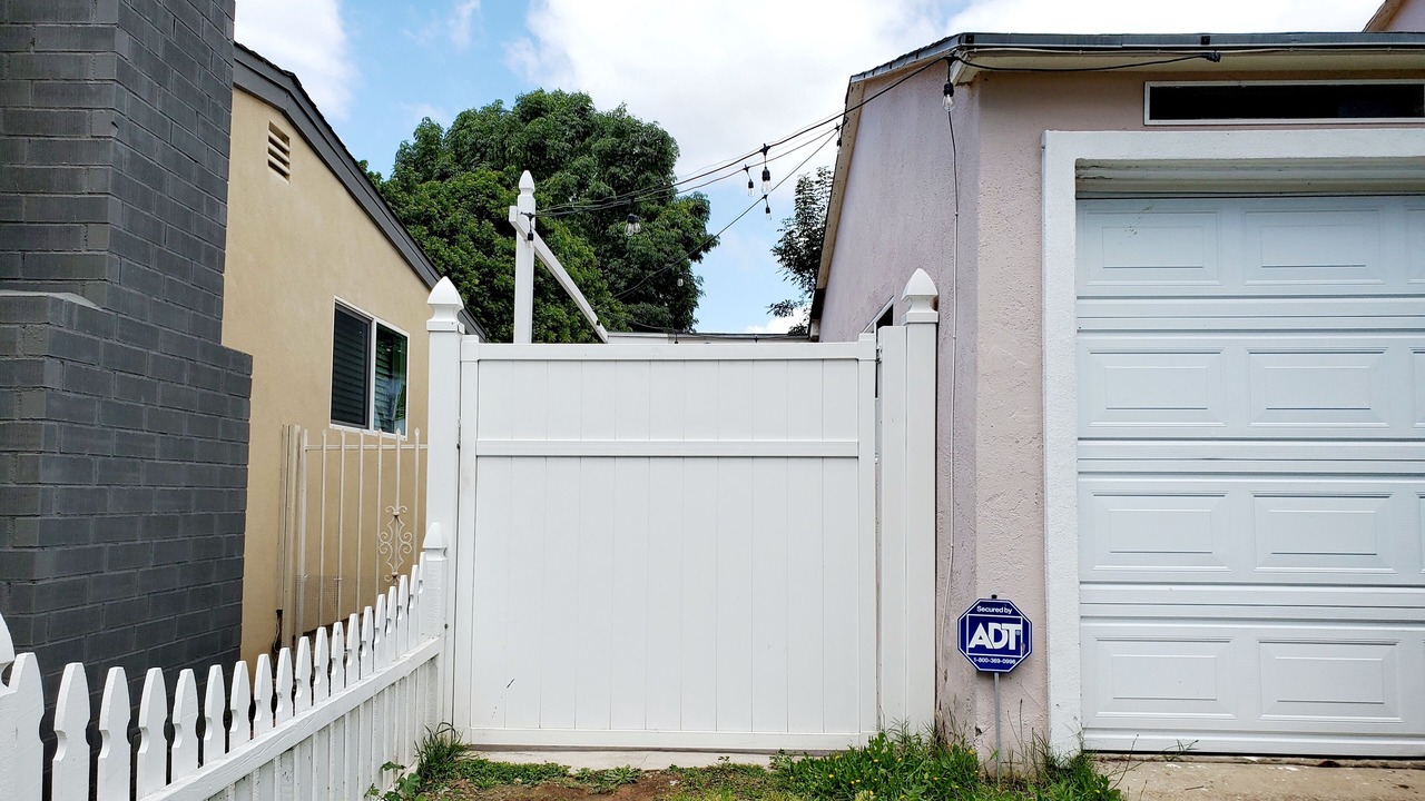 Photo of Outdoor in Oak Park