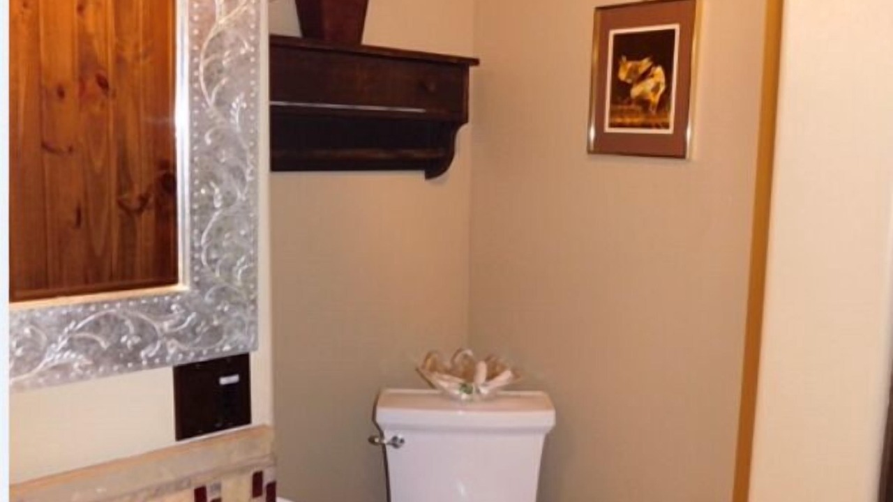 Photo of Bathroom in East Shore
