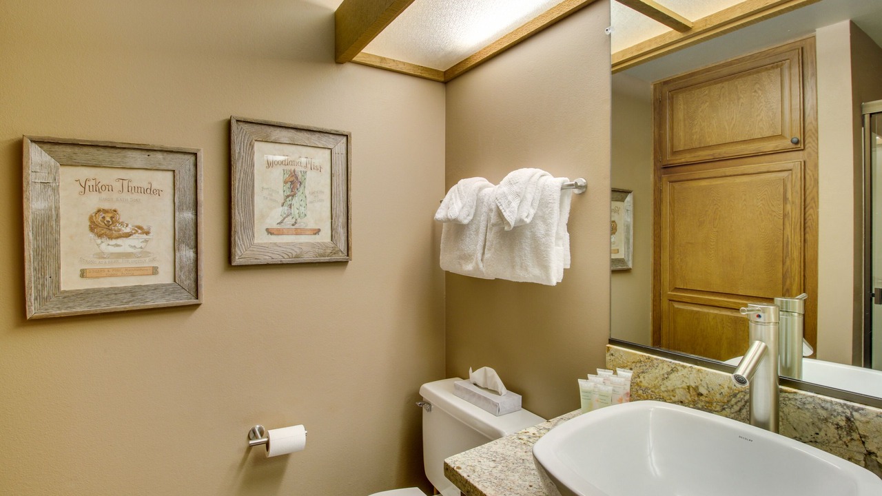 Photo of Bathroom in Mammoth Lakes