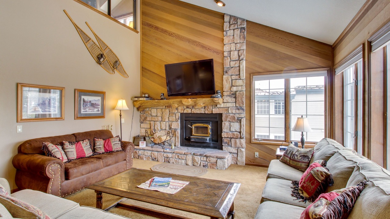 Photo of Livingroom in Mammoth Lakes