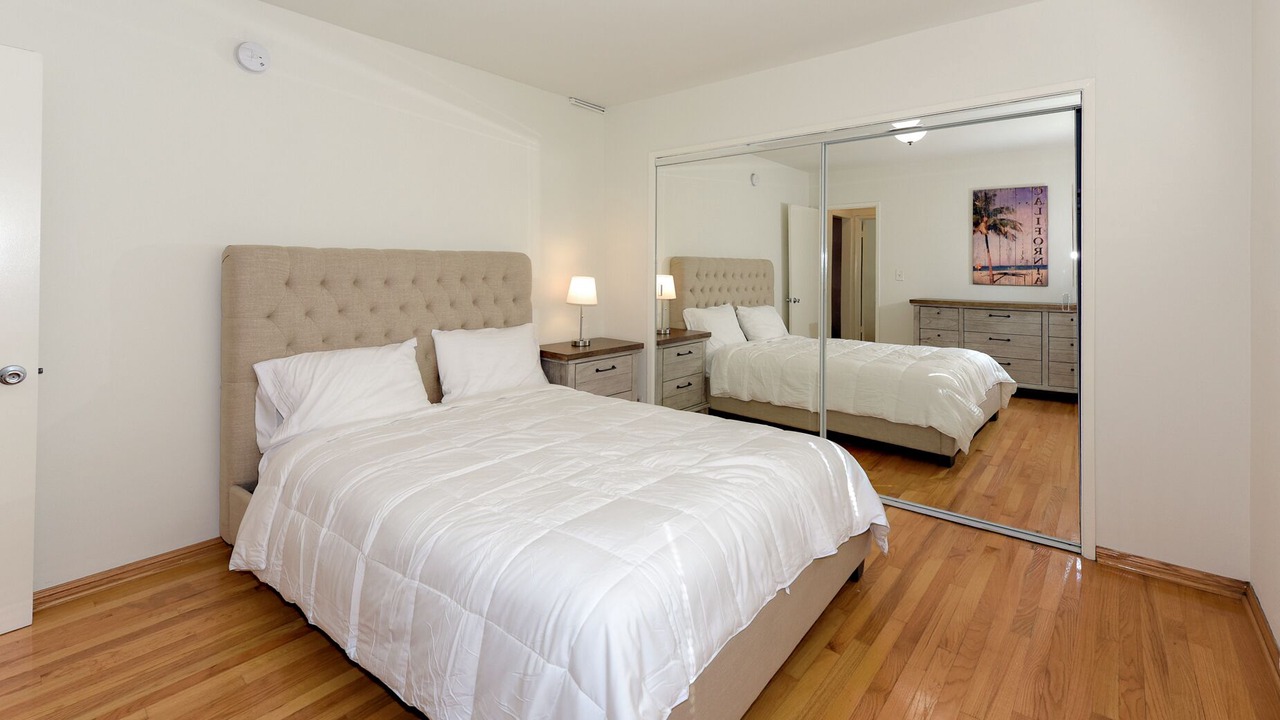 Photo of Bedroom in Mar Vista