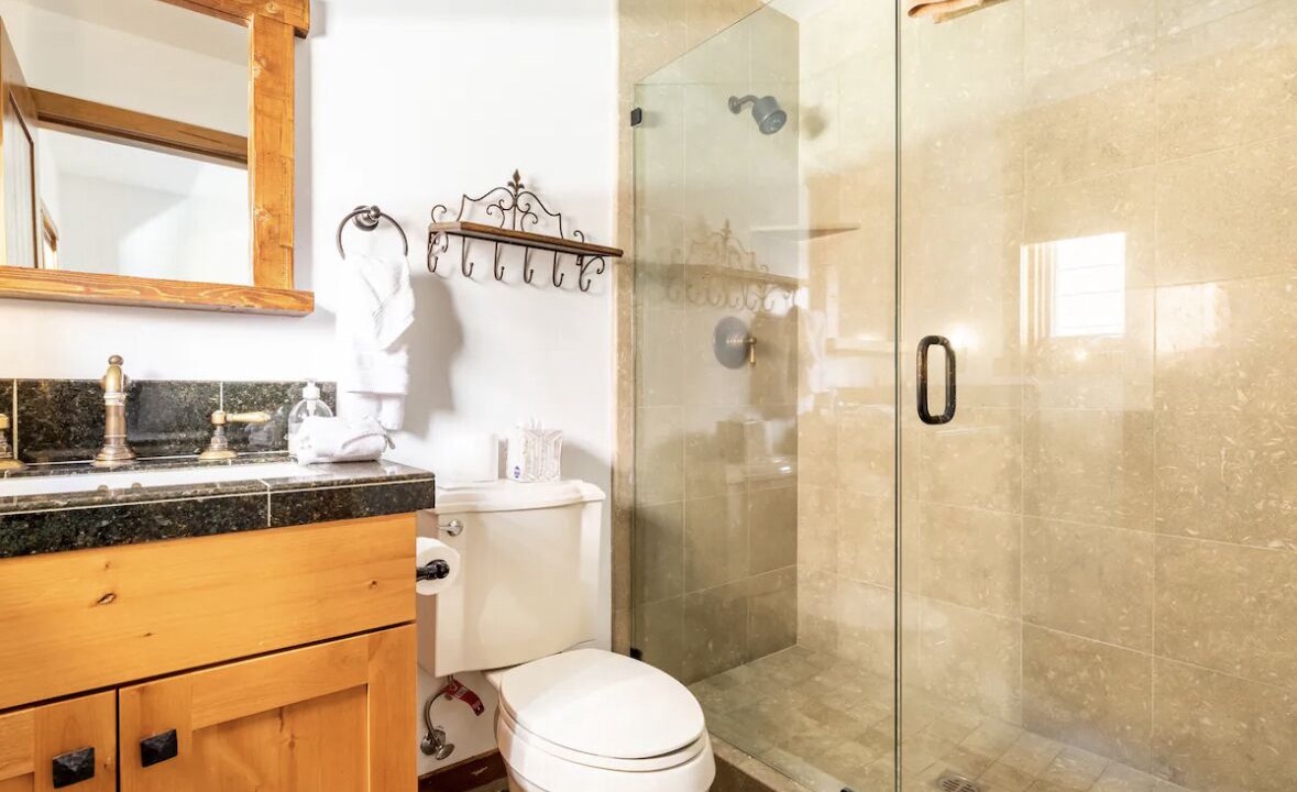 Photo of Bathroom in Stonegate