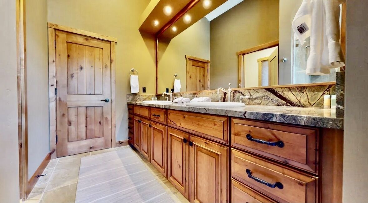 Photo of Bathroom in Stonegate