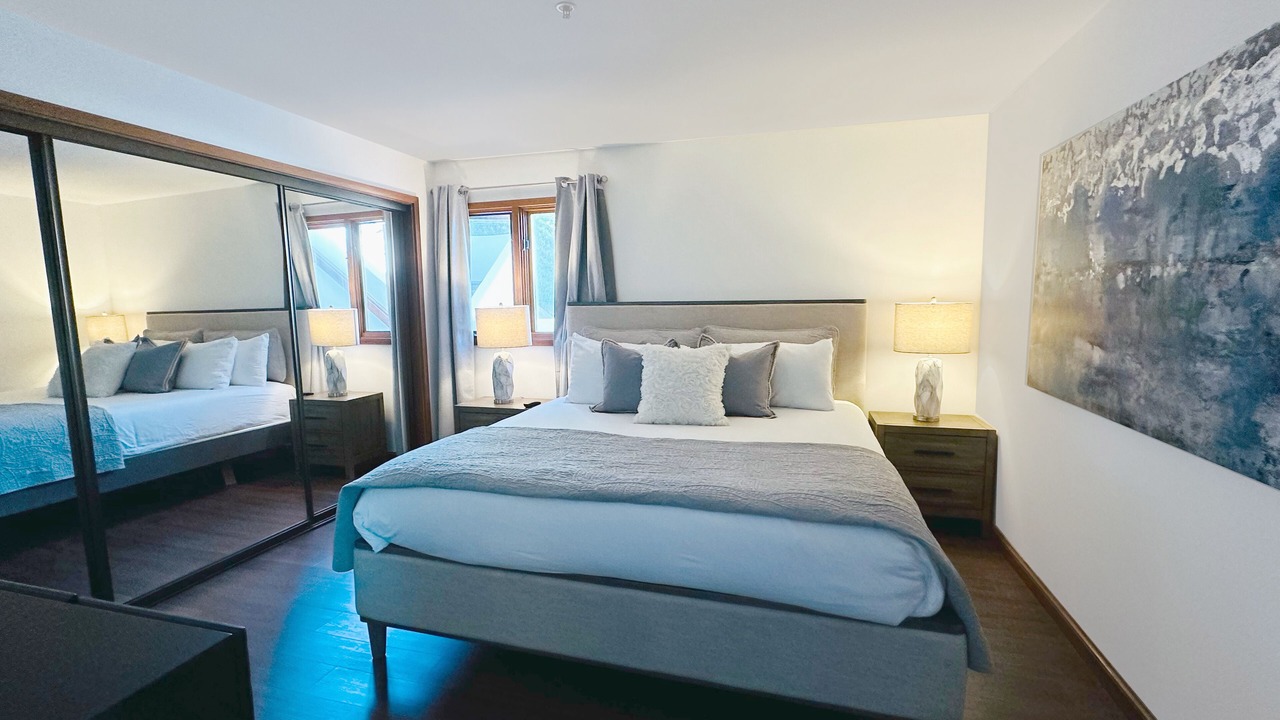 Photo of Bedroom in Avalon