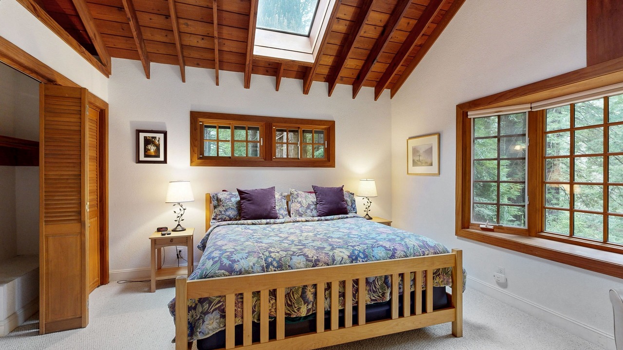 Photo of Bedroom in Little River