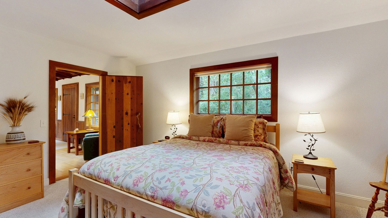 Photo of Bedroom in Little River