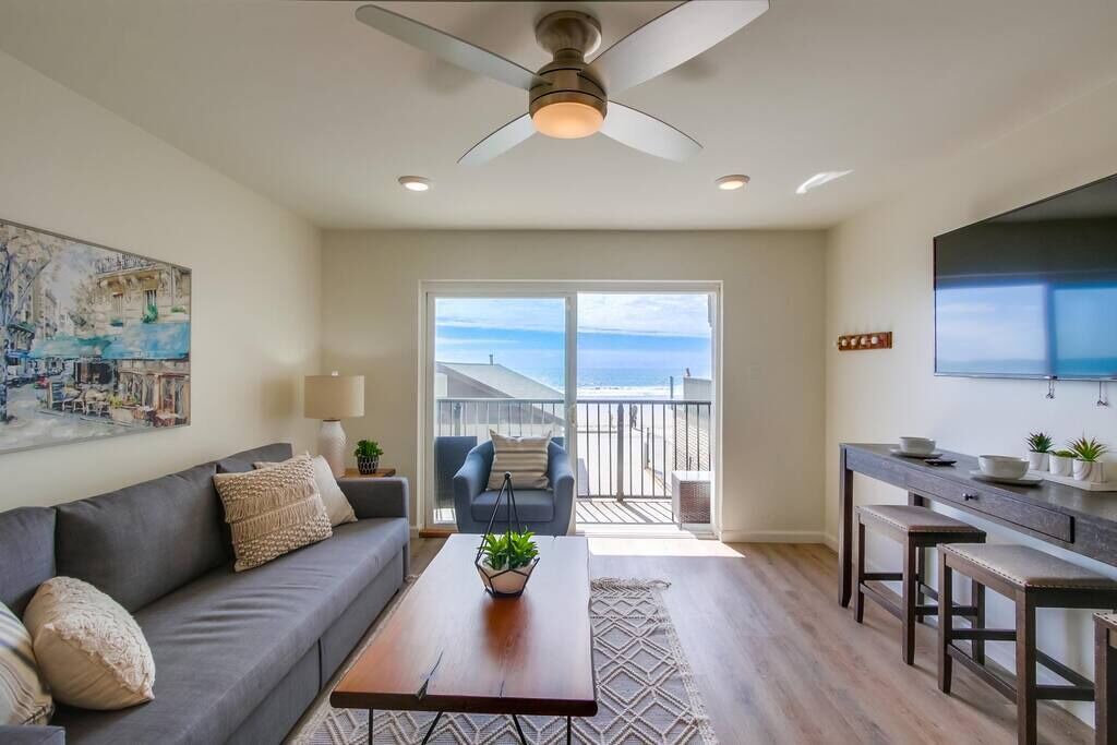 Photo of Livingroom in Mira Costa