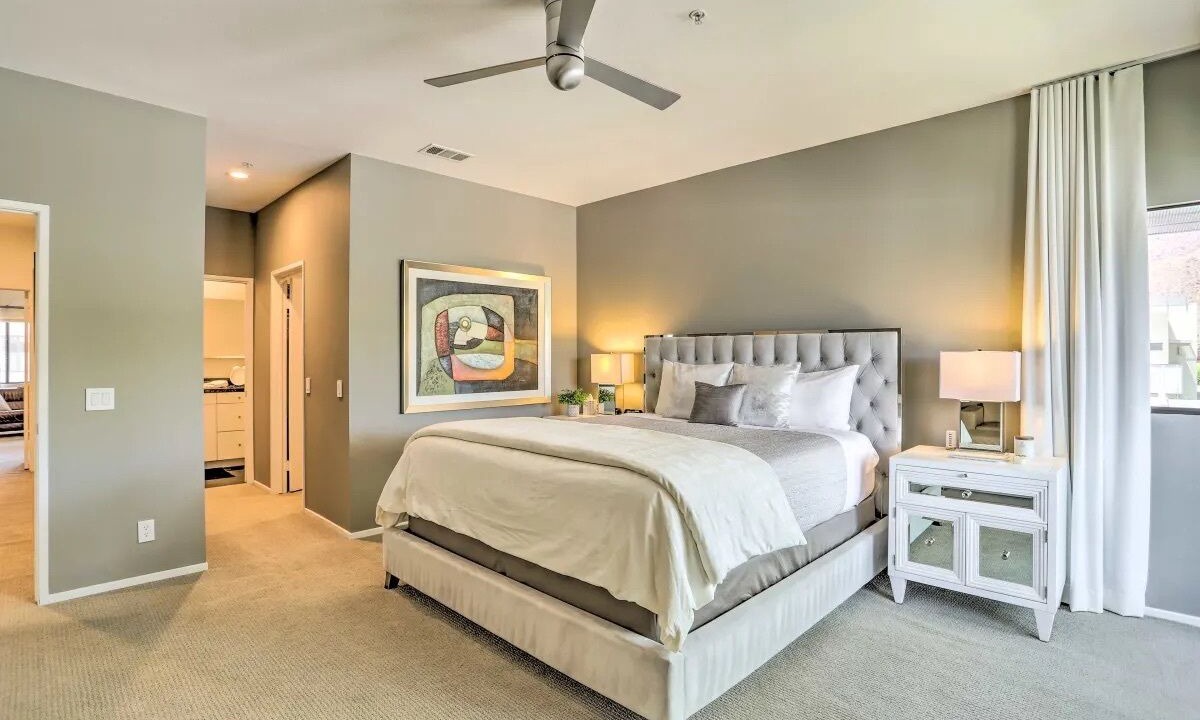 Photo of Bedroom in Downtown Palm Springs