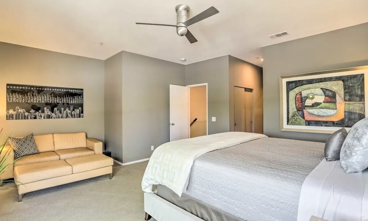 Photo of Bedroom in Downtown Palm Springs