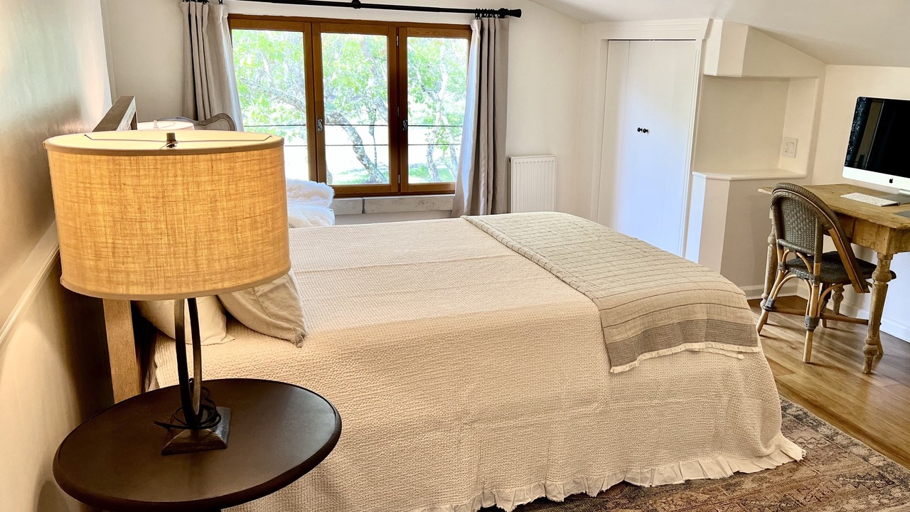 Photo of Bedroom in Glen Ellen