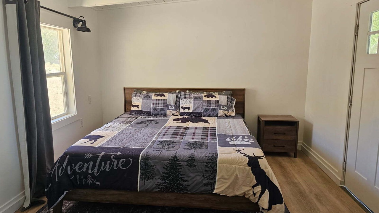 Photo of Bedroom in Walker