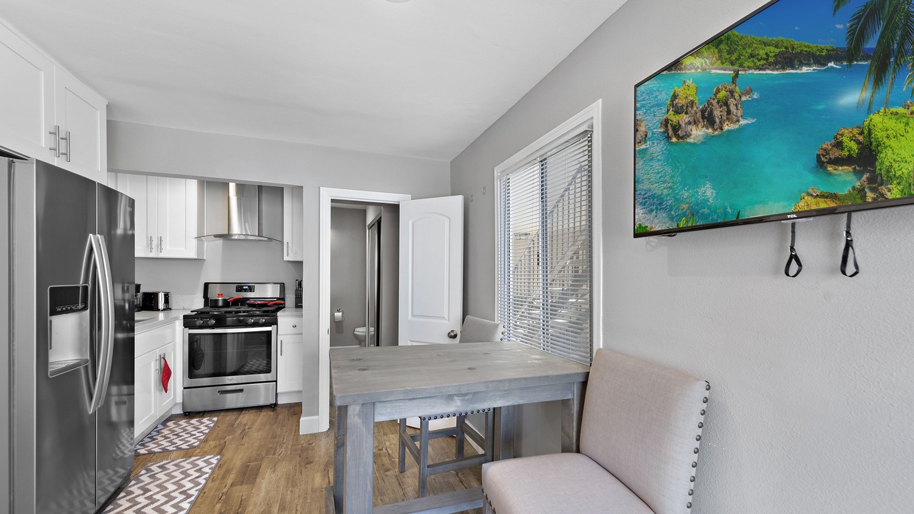 Photo of Livingroom in Balboa Peninsula