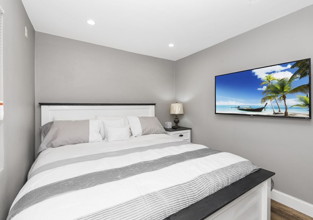 Photo of Bedroom in Balboa Peninsula