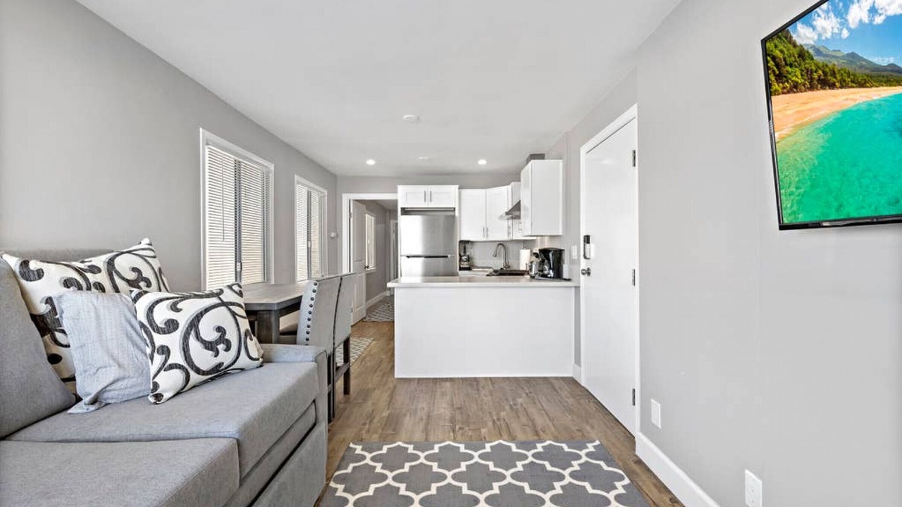 Photo of Livingroom in Balboa Peninsula