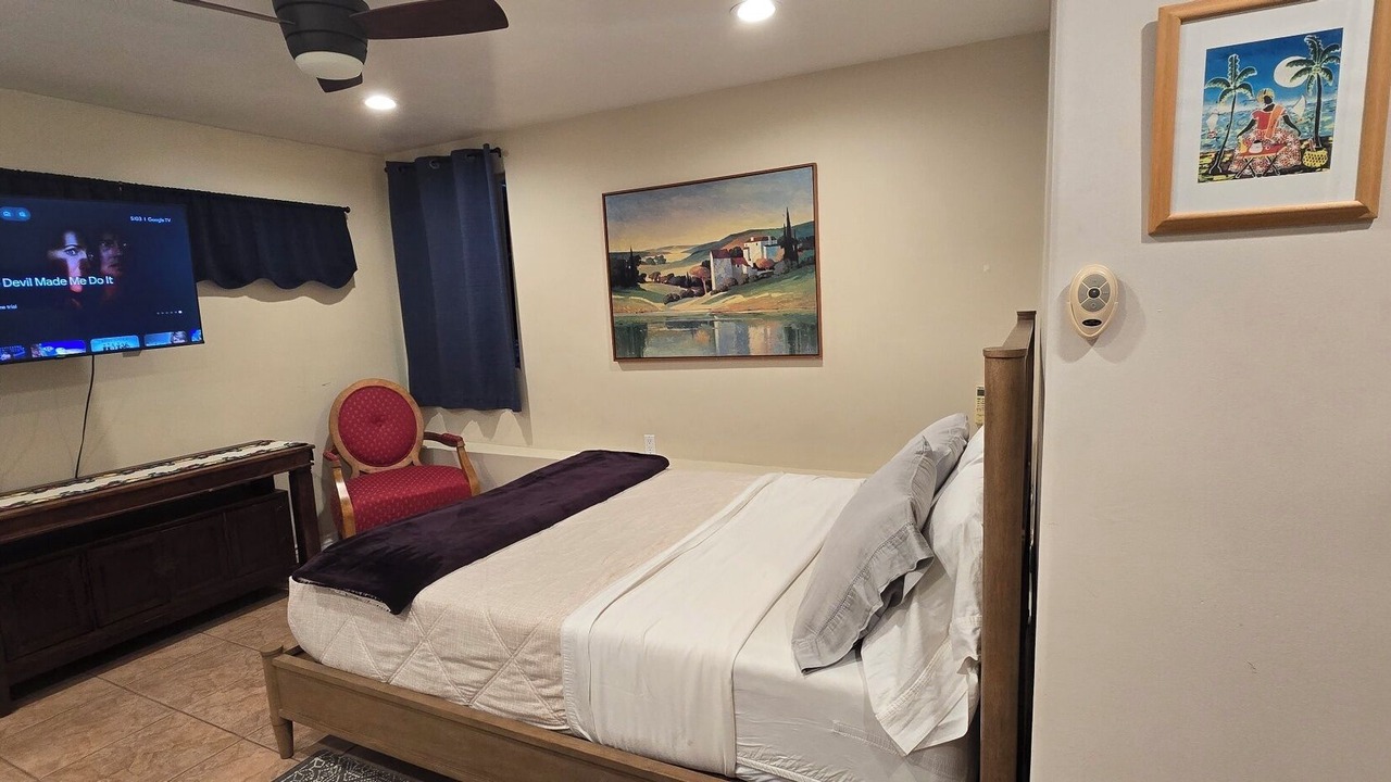 Photo of Bedroom in Agoura Hills