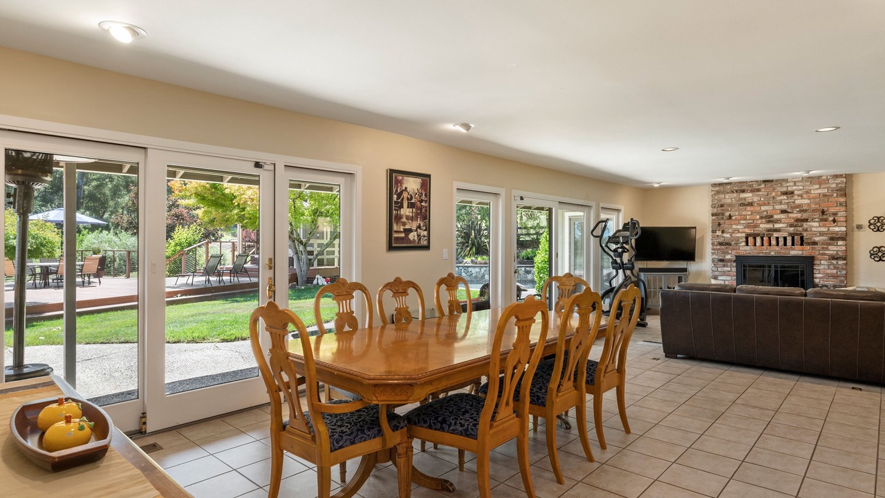 Photo of Bedroom in Graton