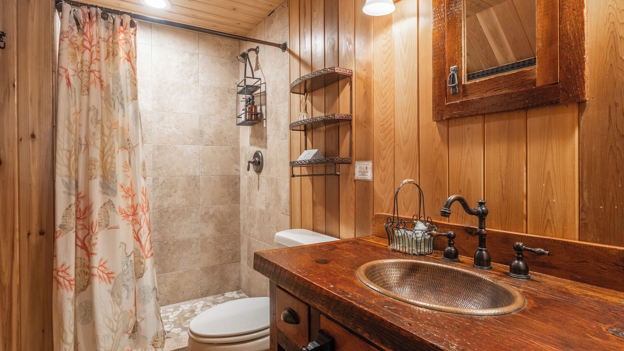 Photo of Bathroom in Mammoth Lakes