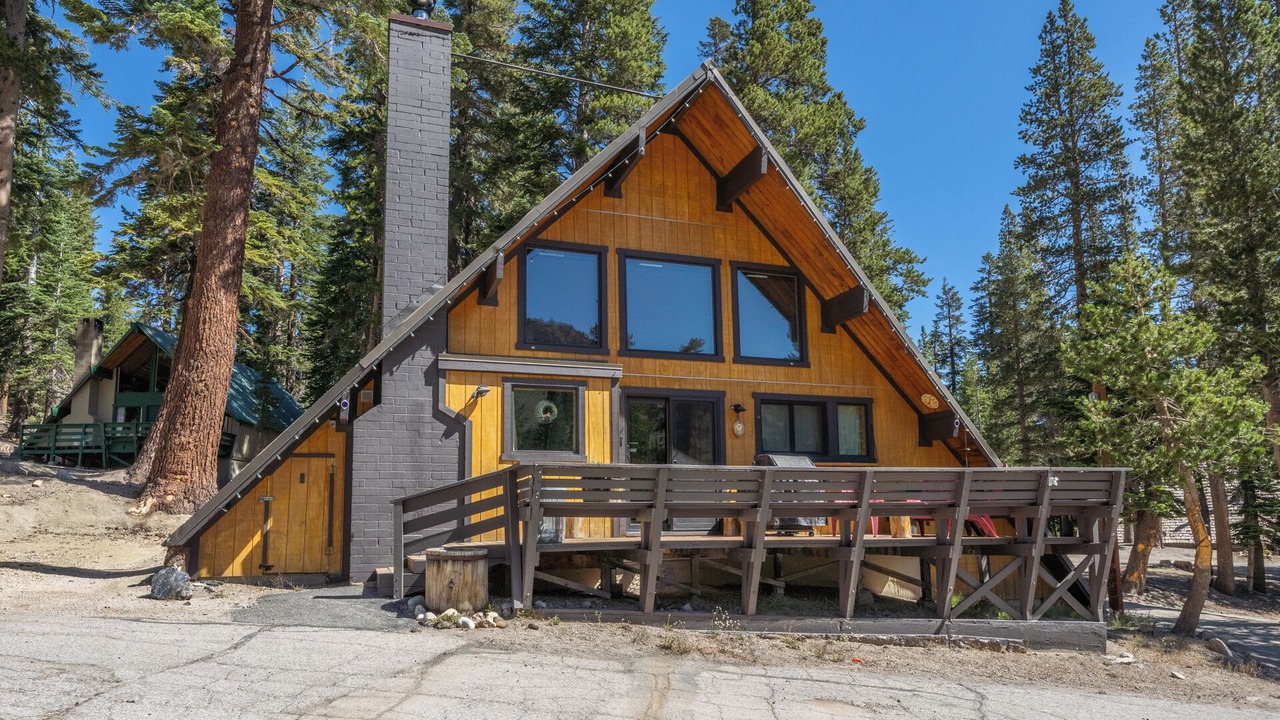 Photo of Outdoor in Mammoth Lakes