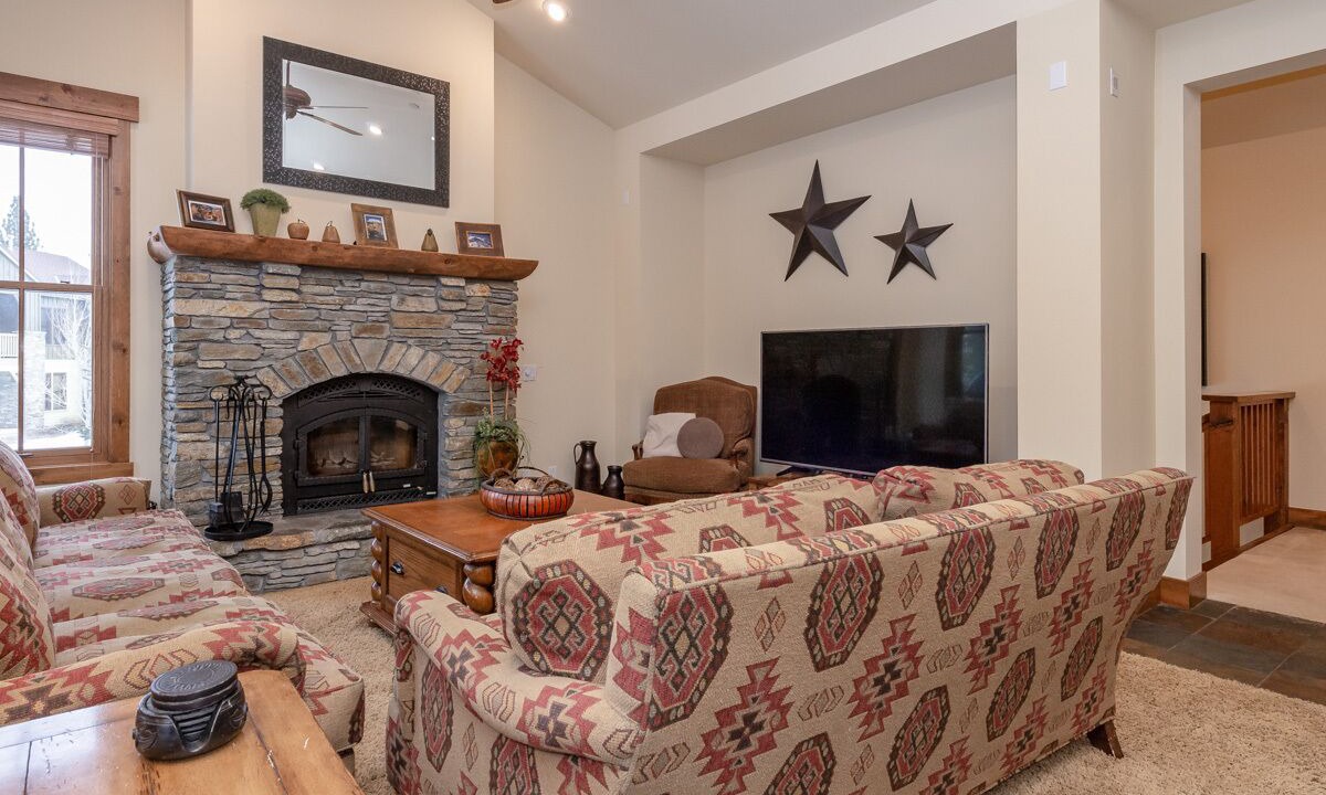 Photo of Livingroom in Mammoth Lakes