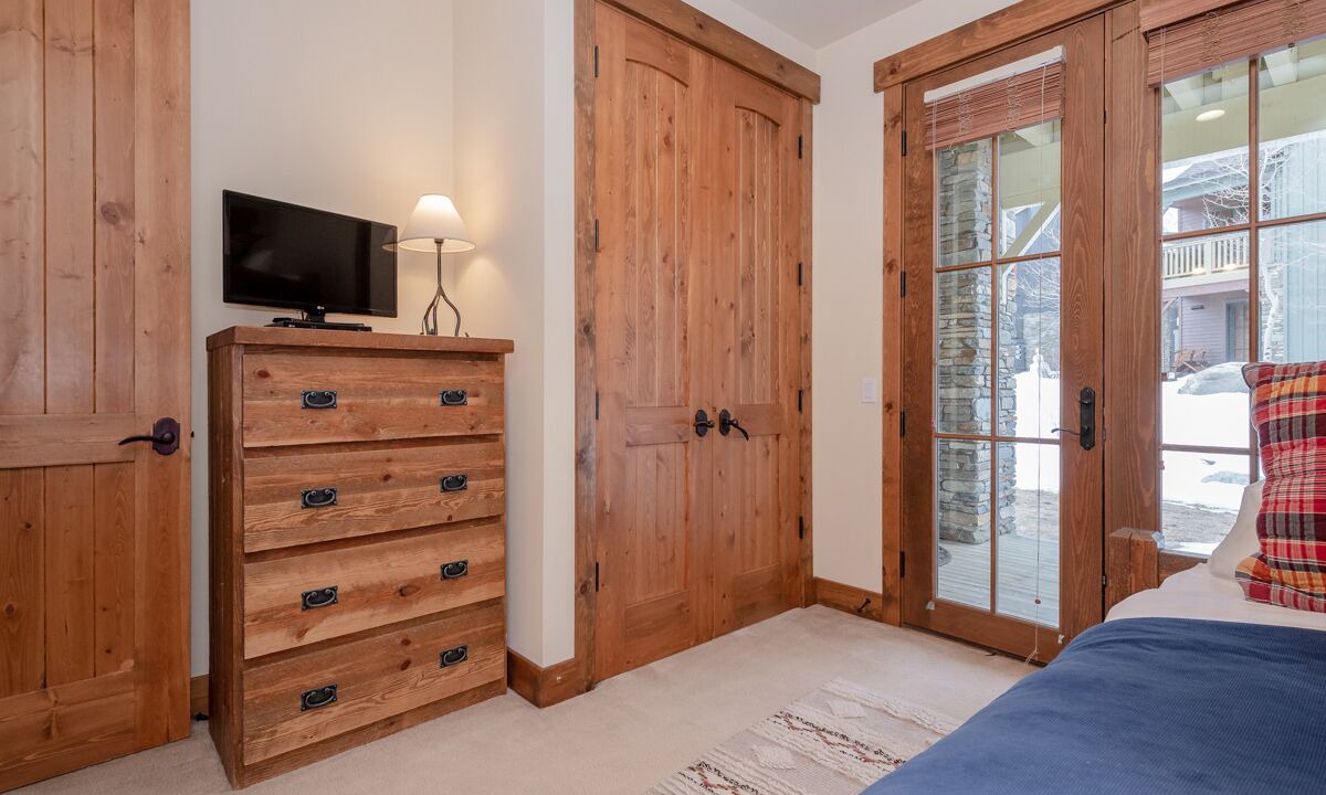 Photo of Bedroom in Mammoth Lakes