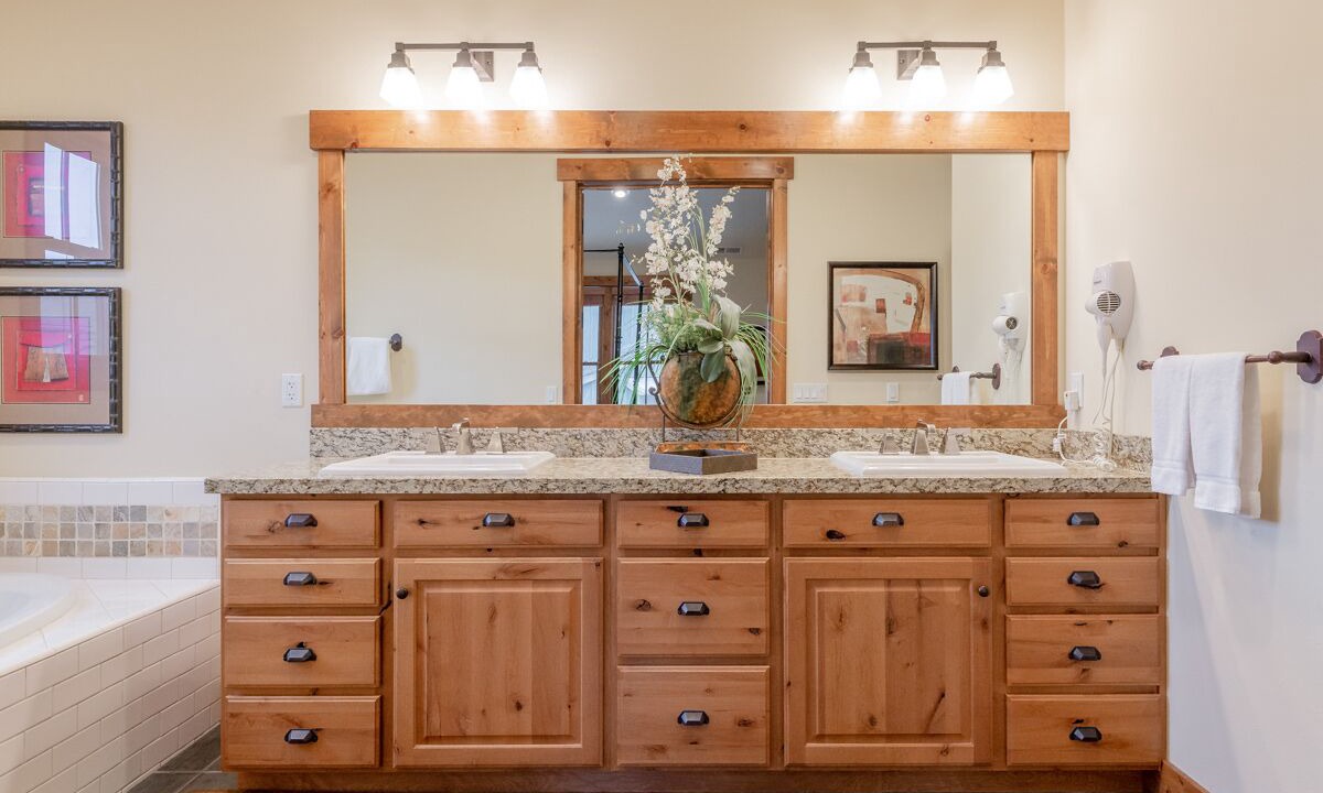 Photo of Bathroom in Mammoth Lakes