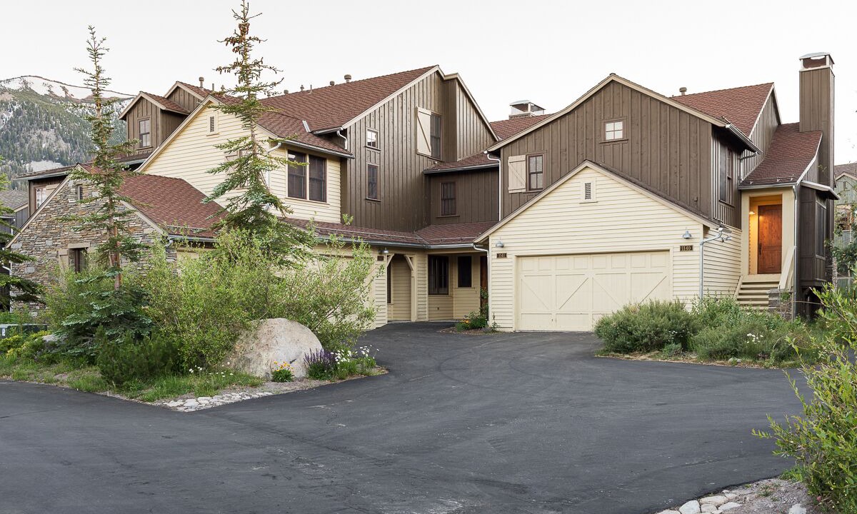 Photo of Outdoor in Mammoth Lakes