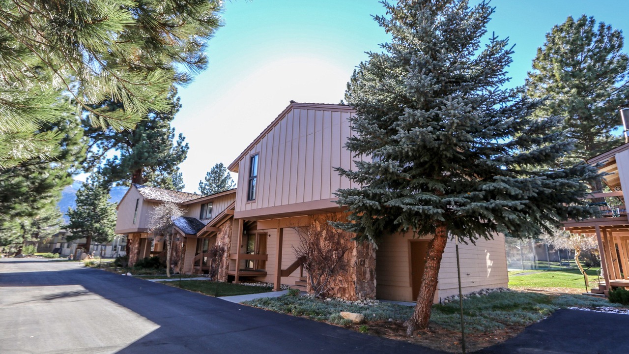 Photo of Outdoor in Mammoth Lakes