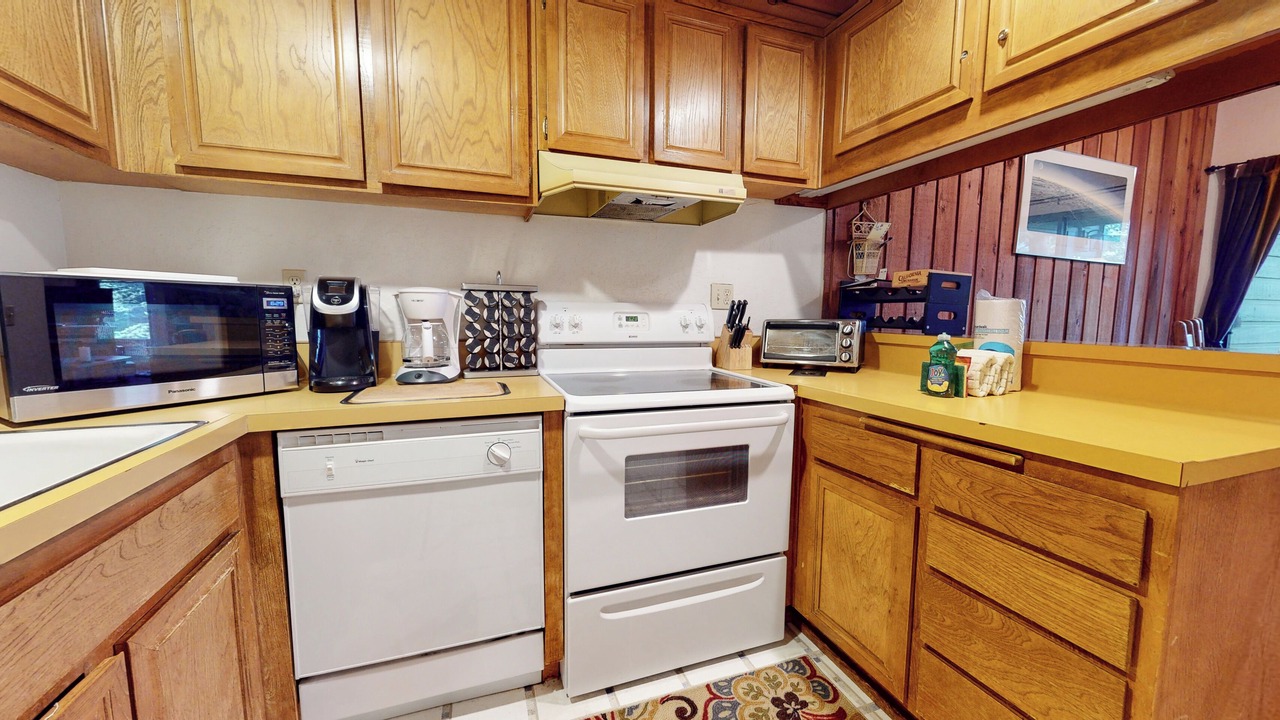 Photo of Kitchen in Mammoth Lakes