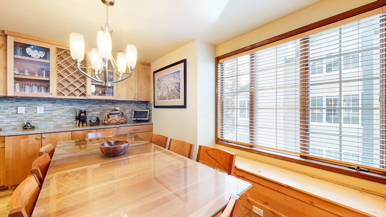 Photo of Kitchen in Mammoth Lakes