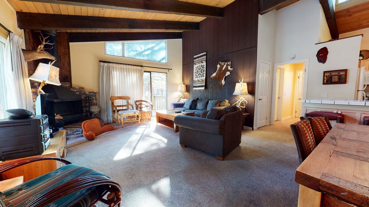 Photo of Livingroom in Mammoth Lakes