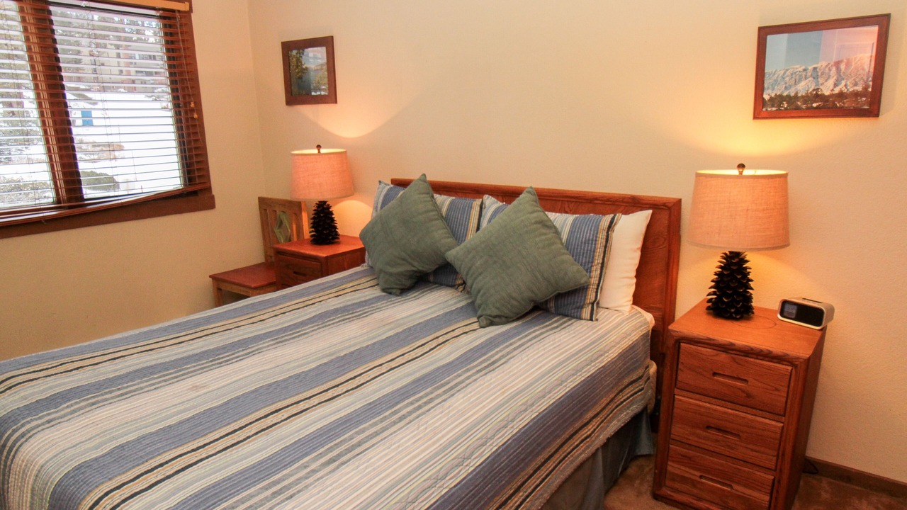 Photo of Bedroom in Mammoth Lakes