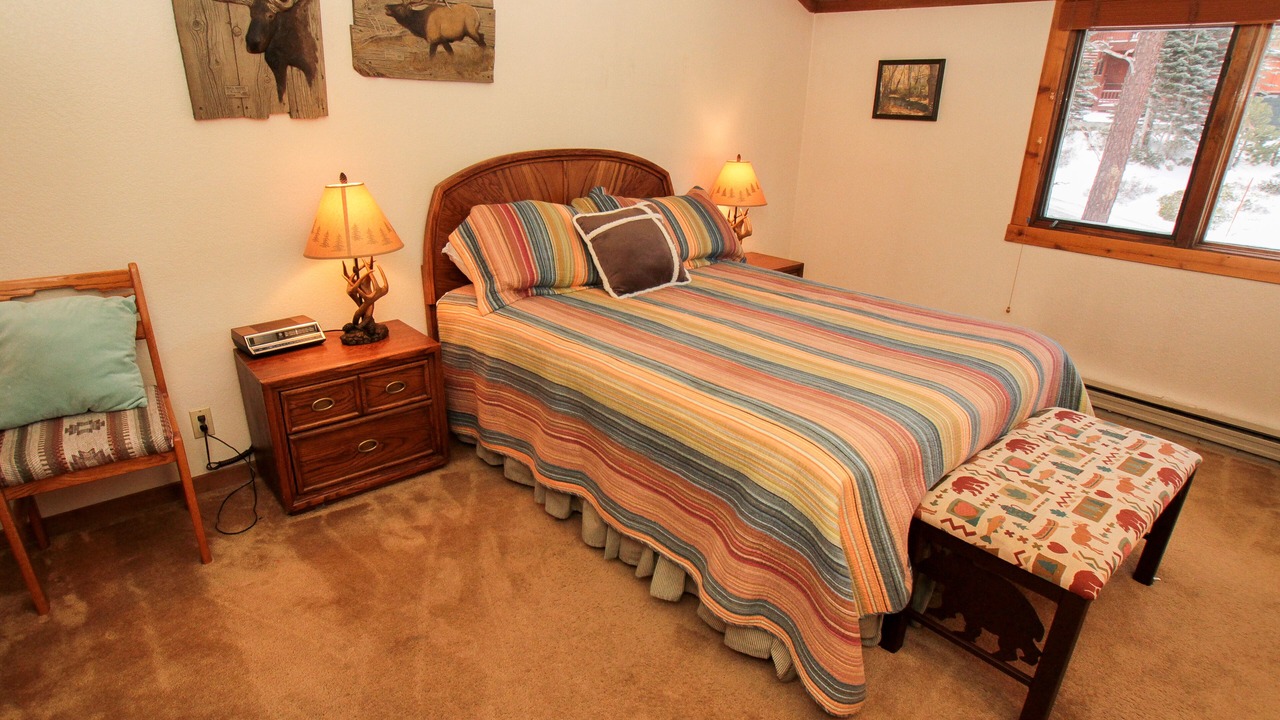 Photo of Bedroom in Mammoth Lakes