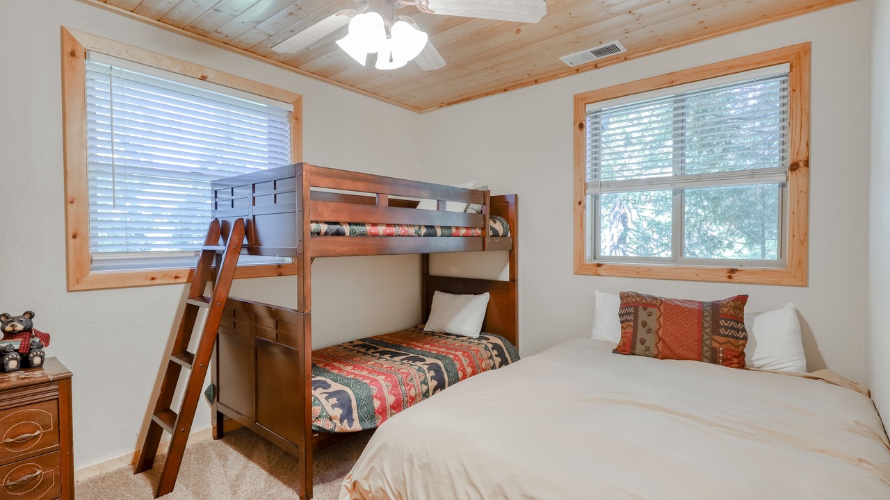 Photo of Bedroom in Granite Ridge
