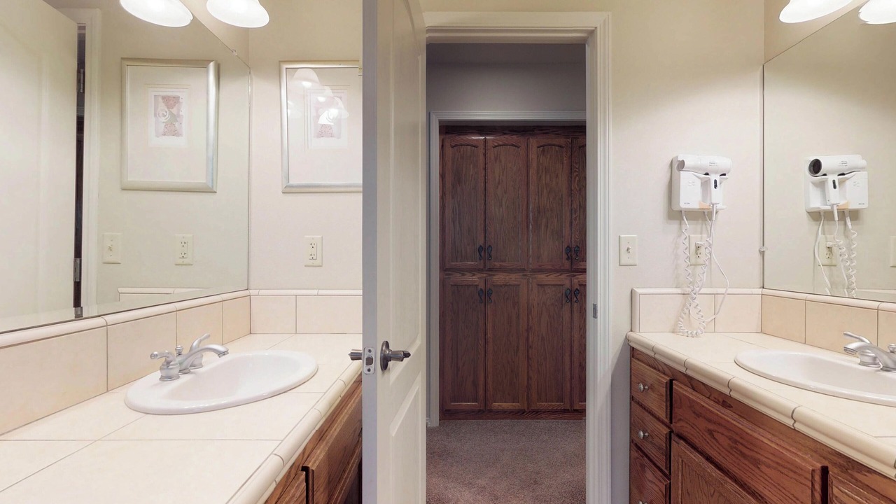 Photo of Bathroom in Granite Ridge