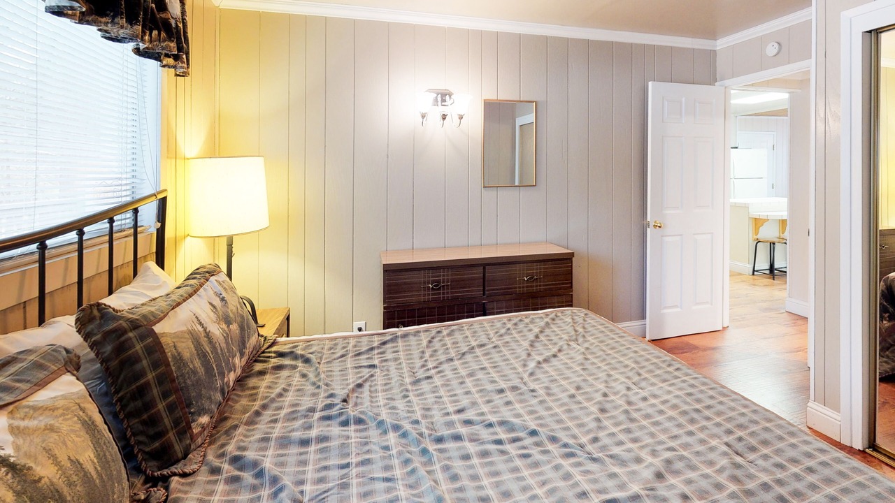Photo of Bedroom in Shaver Lake