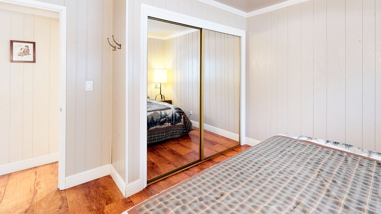 Photo of Bedroom in Shaver Lake