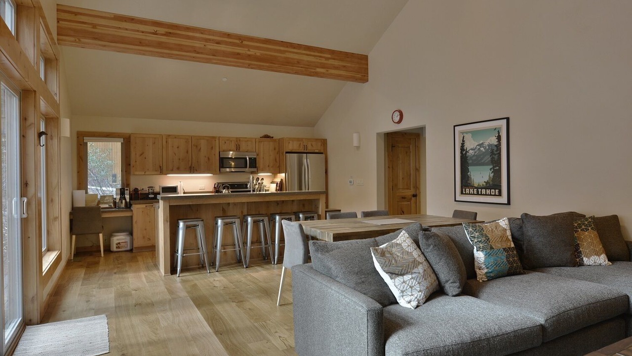 Photo of Livingroom in Truckee