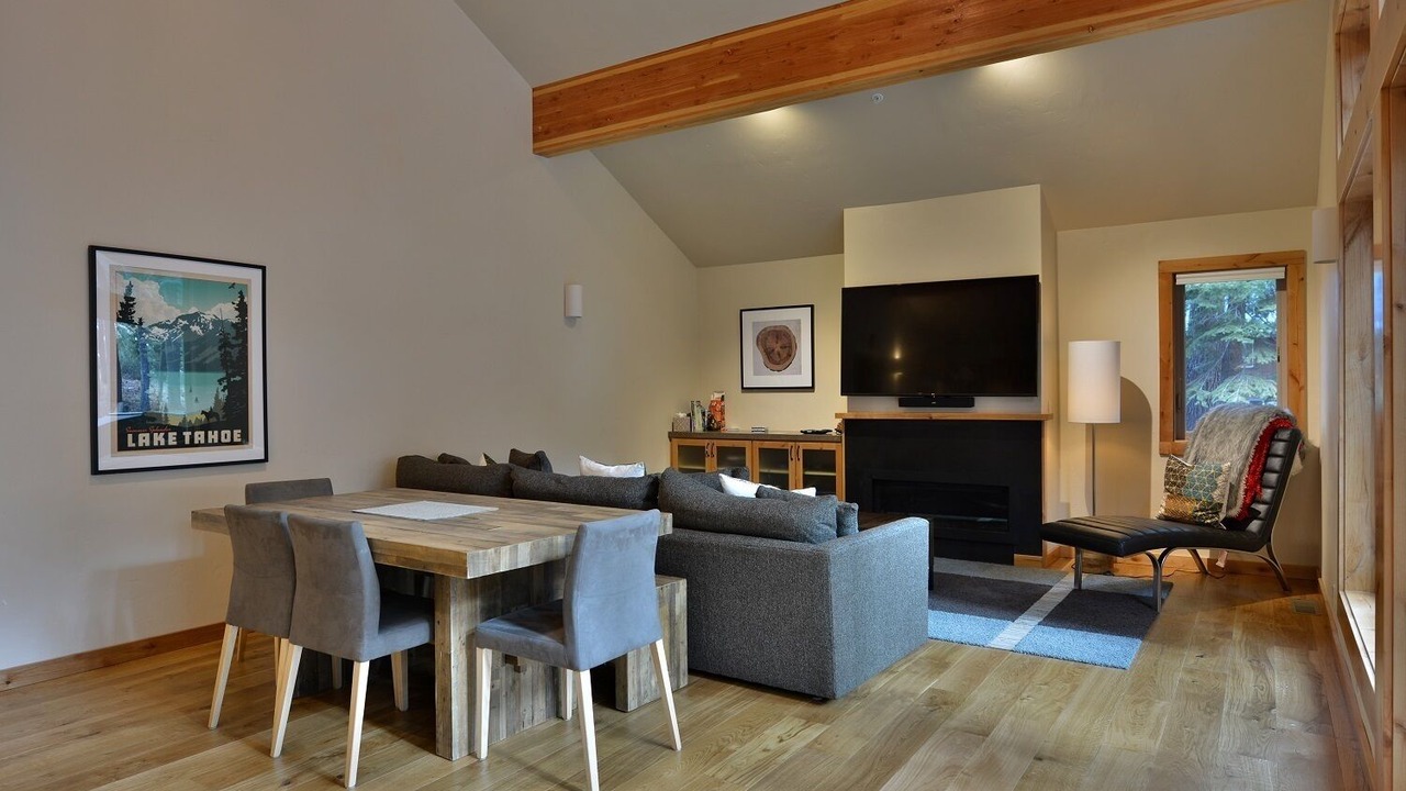 Photo of Livingroom in Truckee