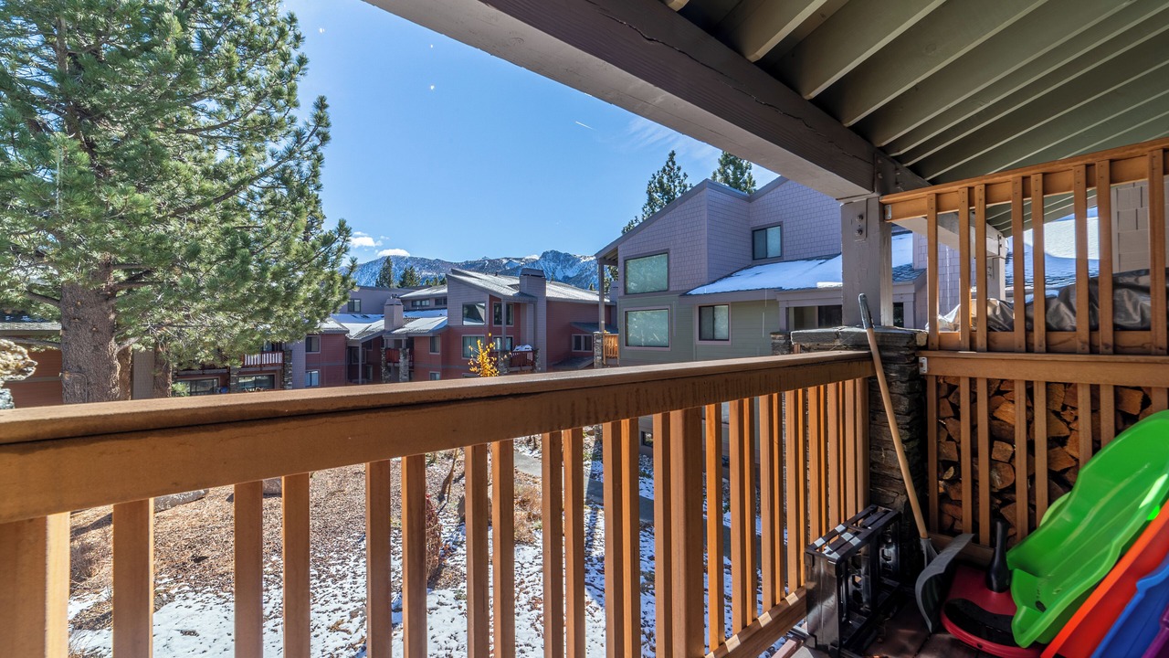 Photo of Patio Balcony in Mammoth Lakes