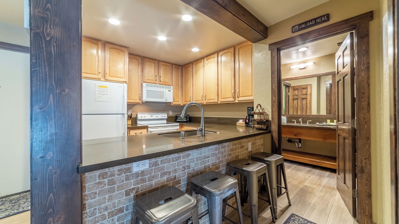 Photo of Kitchen in Mammoth Lakes