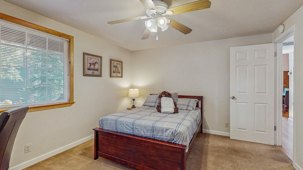 Photo of Bedroom in Pioneer Trail