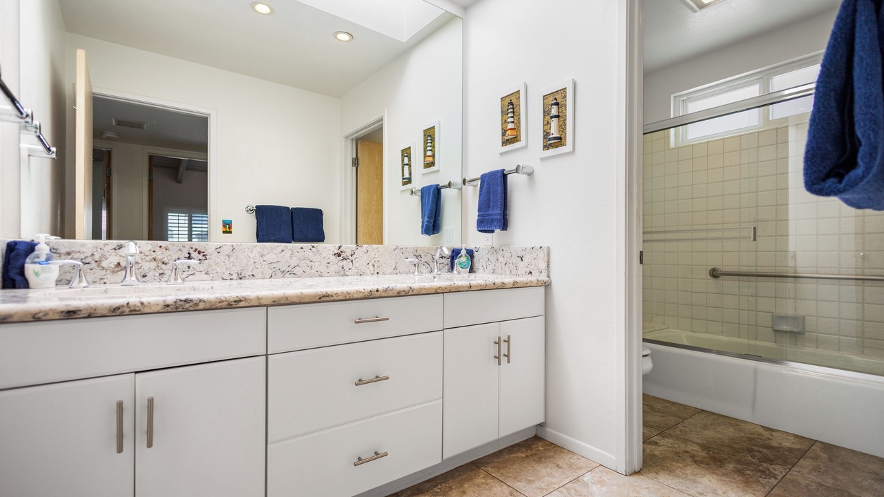 Photo of Bathroom in Hollywood